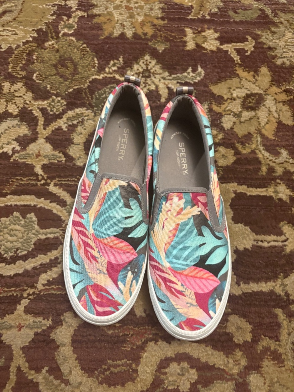 Sperry casual top toe sliders